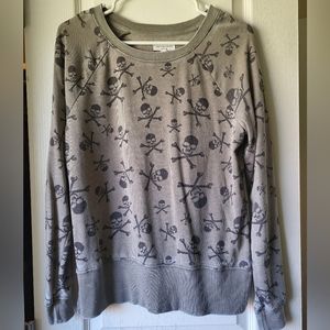 Skull Sweatshirt Size M
